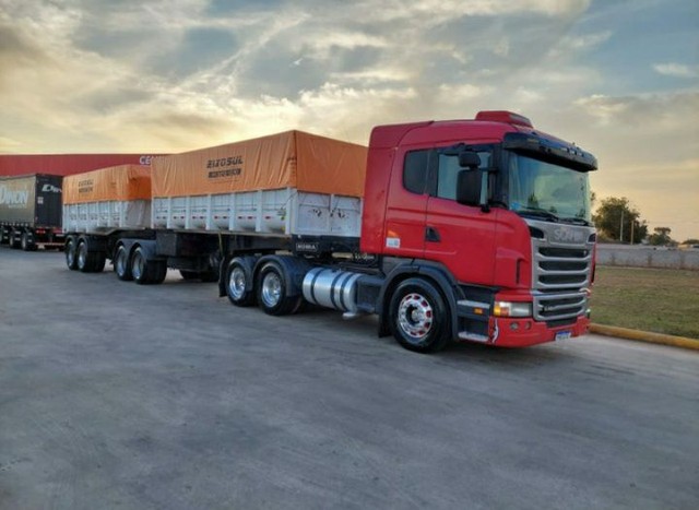 CAMINHÃO SCANIA 420 BICAÇAMBA   ENTR +PARC 