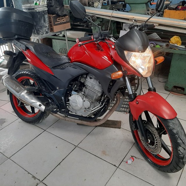 CB 300 2010