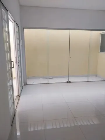 Belíssima casa a venda no Gama entrada 11 mil