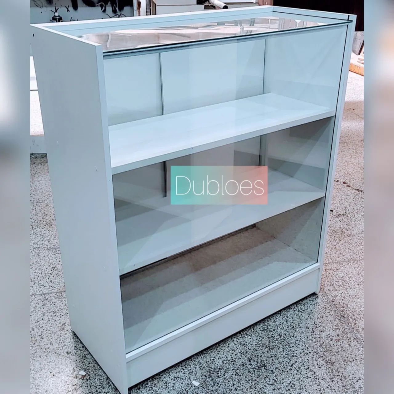Balcão vitrine com porta e tampo de vidro. PAGUE SOMENTE NA ENTREGA 