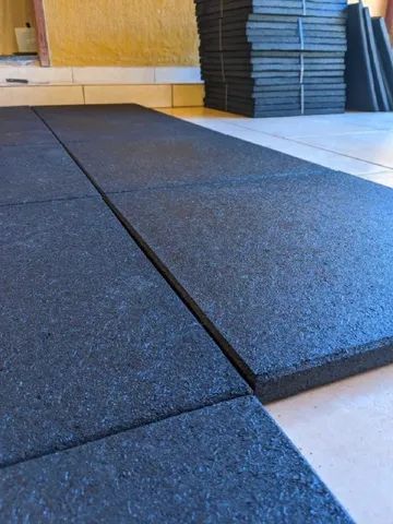 Piso emborrachado treino 100x100 15mm para academia/studio/box/casa/treino - Foto 2