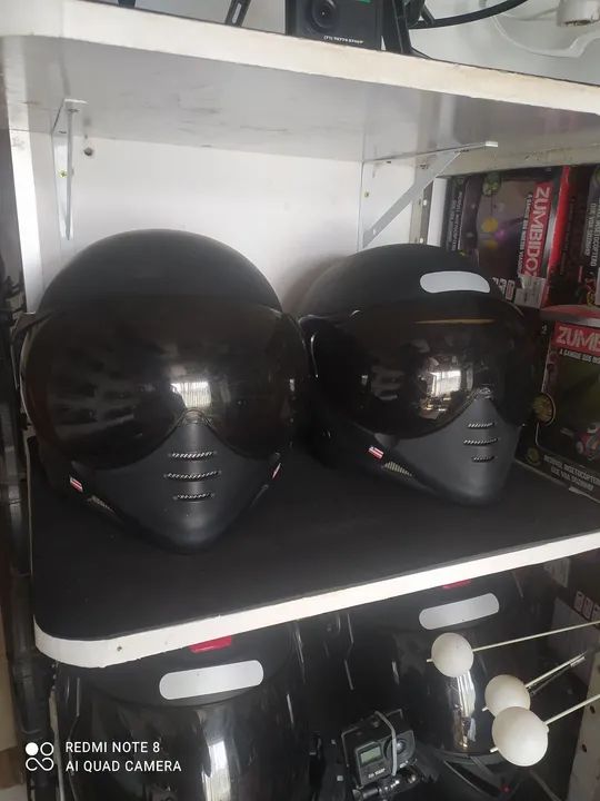 2 Capacetes novos números 60 