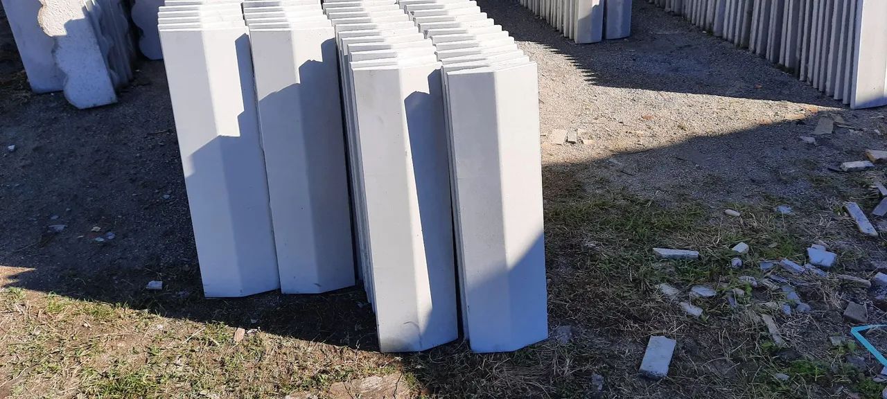 Pingadeira de Concreto - Capa de muro
