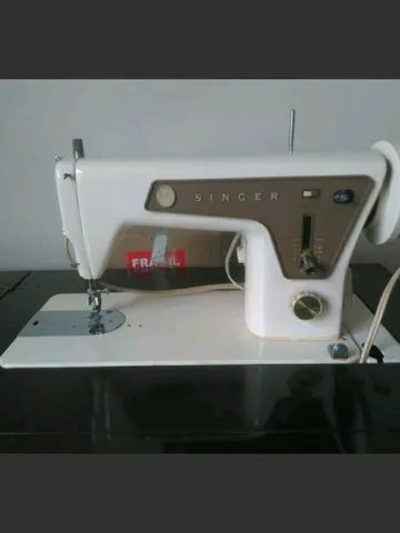 Vendo máquina de costura Singer  - Foto 3