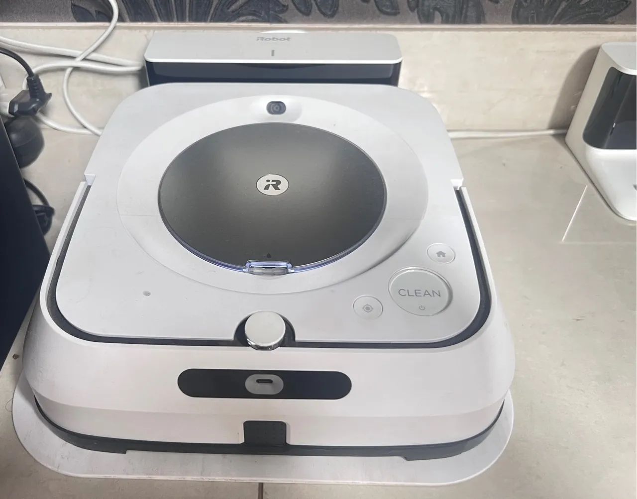 Robô passa pano Irobot