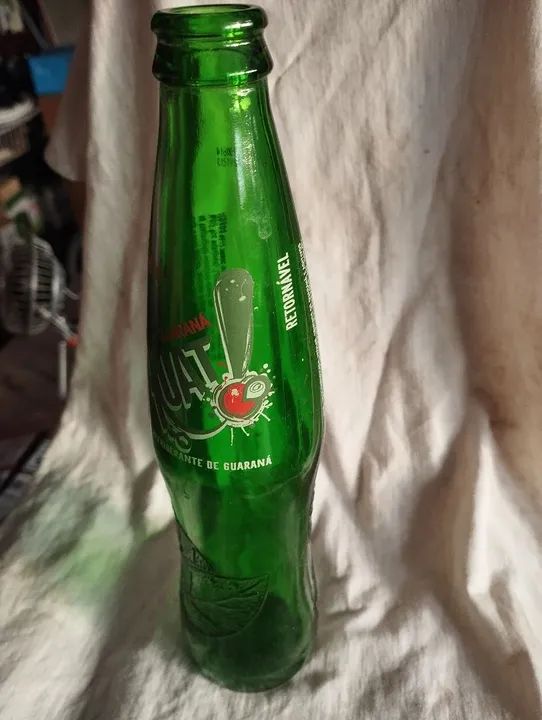 Garrafa de Refrigerante antigas Kuat vidro  - Foto 2