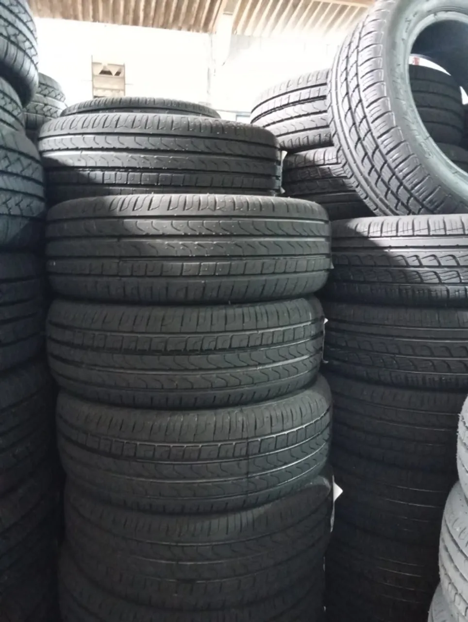 Sinta a diferença pneus remold que entregam performance de verdade á partir de 180,00