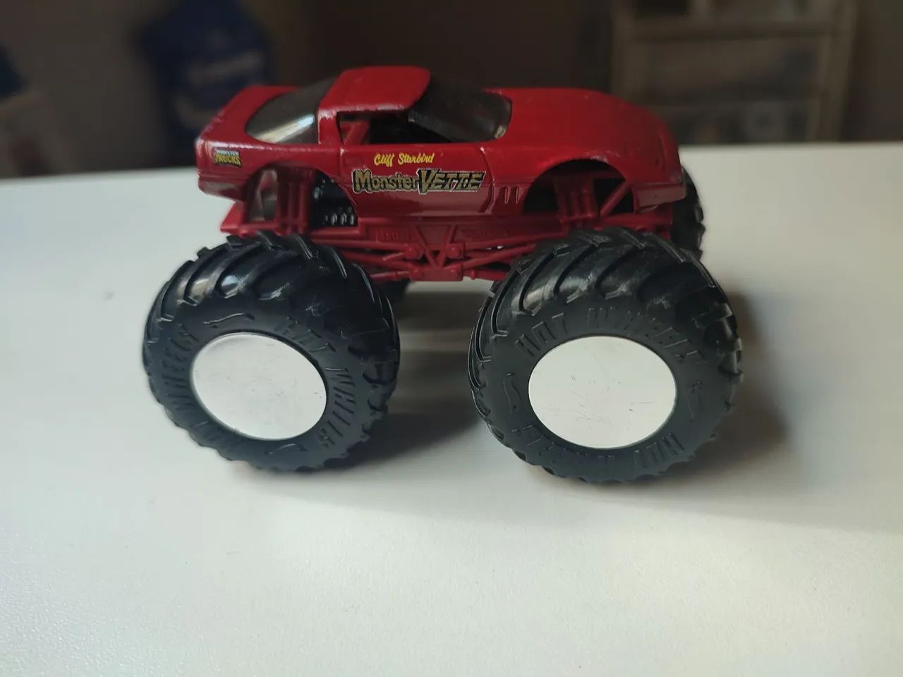 Carrinho Monster Truck Hot Wheels 