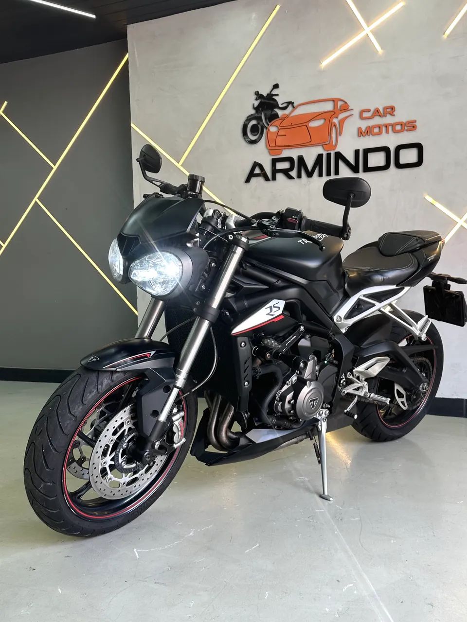 Triumph street Triple 765 RS - Ano 2019 - 28 mil km  - Foto 4