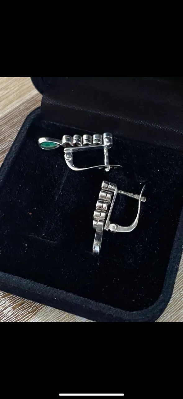 Brinco esmeralda, ouro branco e topázio  - Foto 4