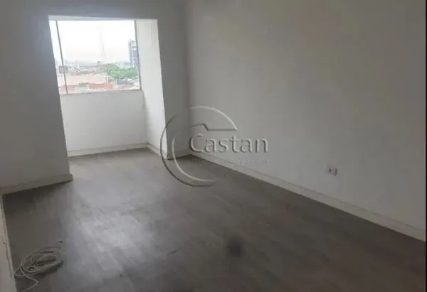 sala comercial com cozinha e banheiro