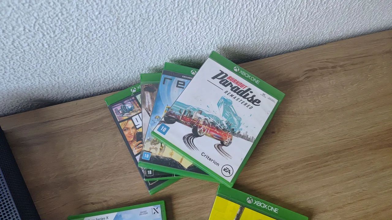 Xbox One S Roxo 1TB (Versão Limitada)+ Jogos - Foto 4