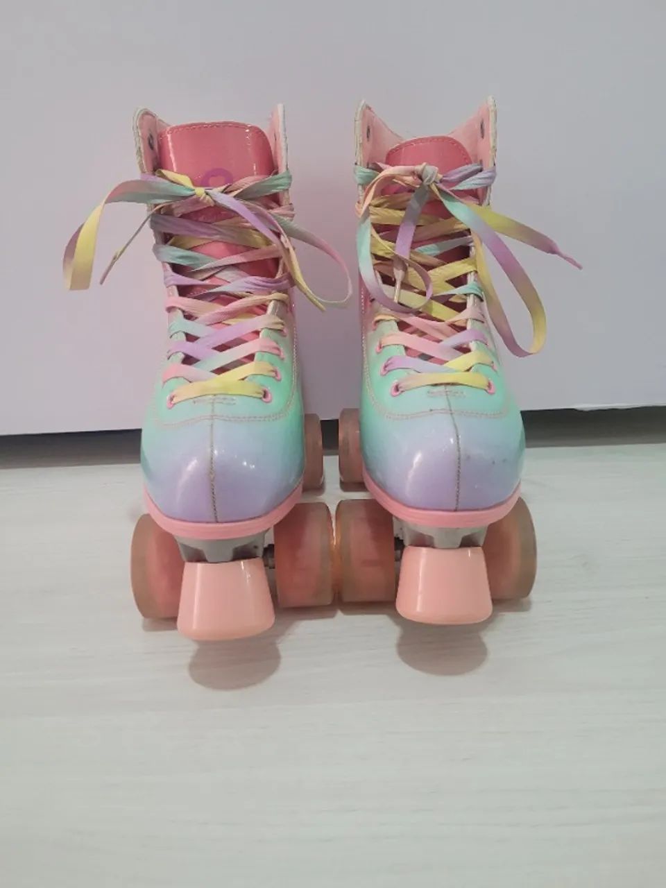 Lindo patins  squad da pampili  com led edição limitada.