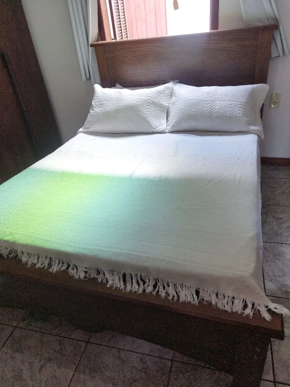Cama casal usada
