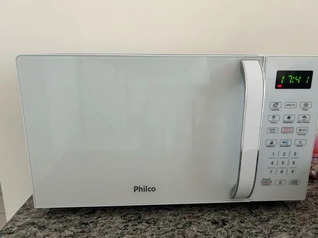 Micro-ondas PMO23BB 20 Litros 1100W Com Prato Philco