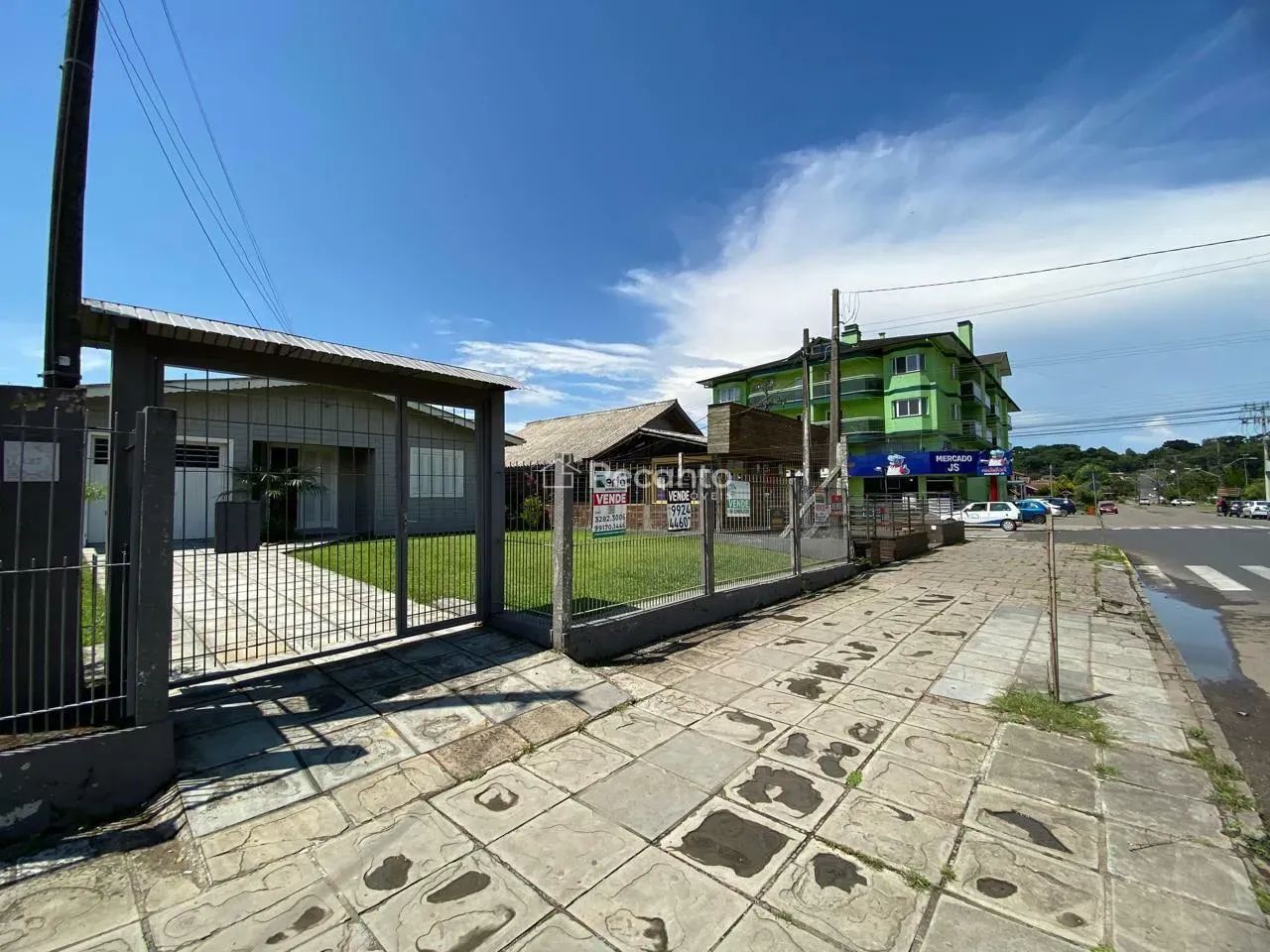 CASA E PONTO COMERCIAL NO MESMO TERRENO A VENDA - Foto 2
