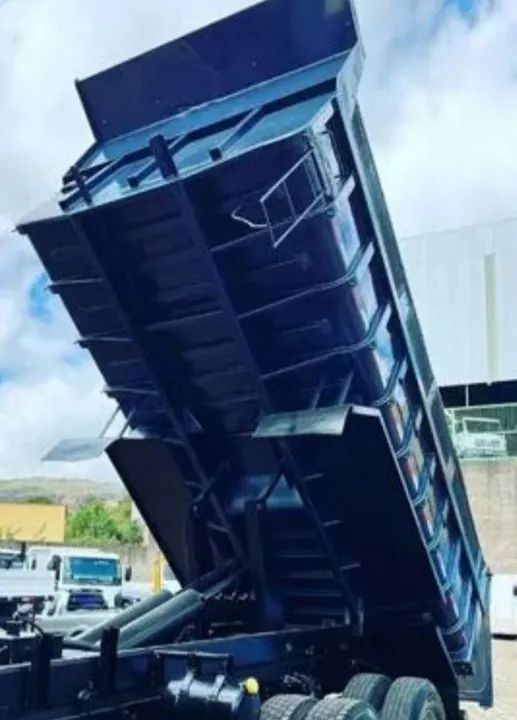 VW 24.250 Constellation Truck Caçamba (Ano 2012) - Foto 13