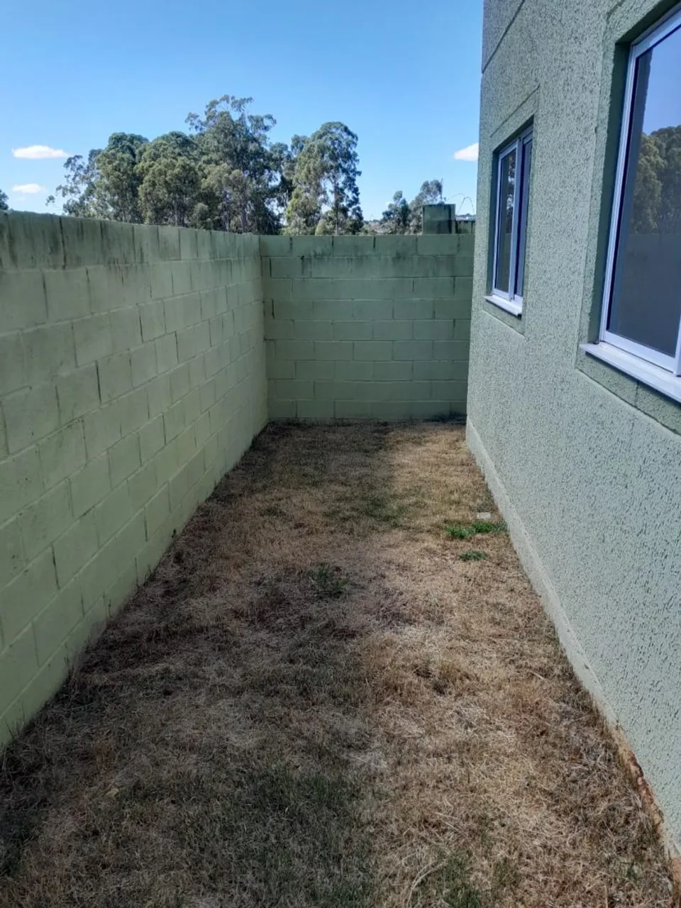 Aluguel Apartamento 2/4 com garden