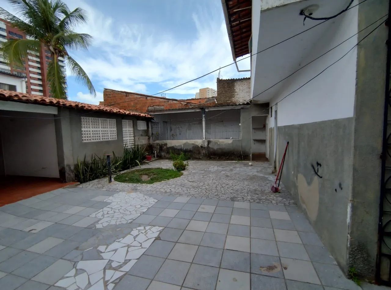 Casa com excelente localização residencial ou comercial. - Foto 2