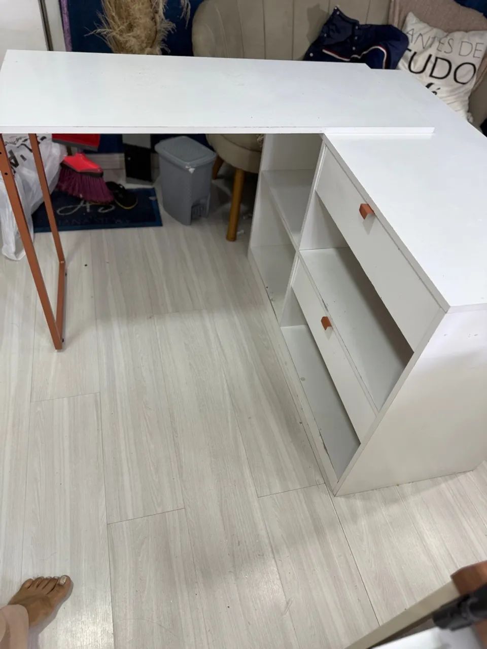 Mesa em l de manicure  e poltrona  - Foto 2