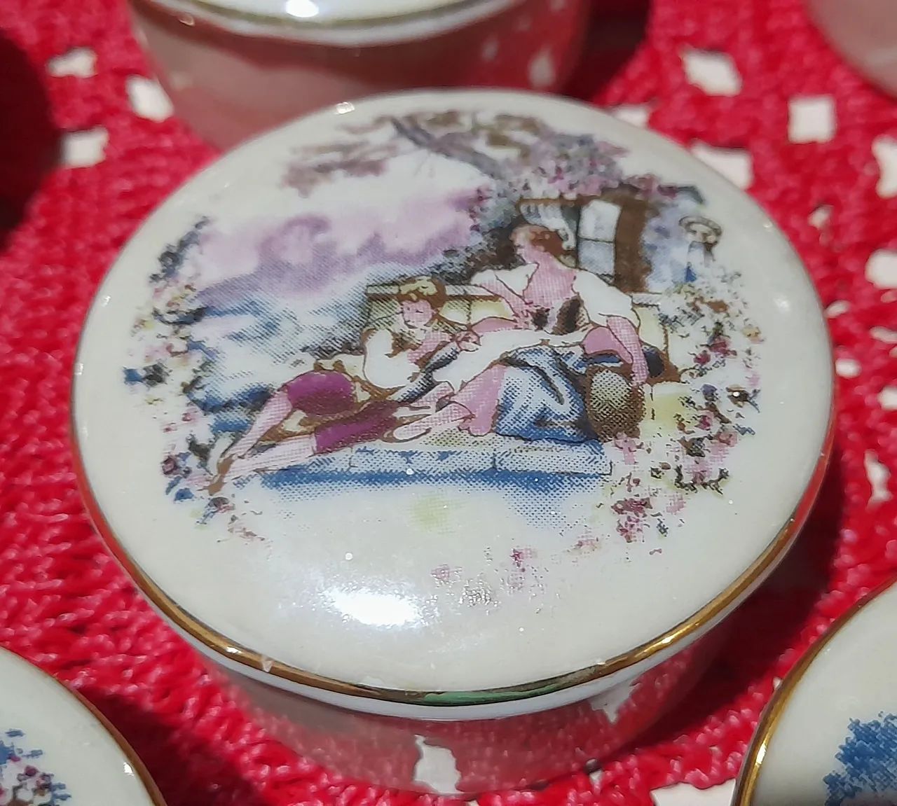 Conjunto de 6 Caixas de Porcelana com Decoração - Foto 4