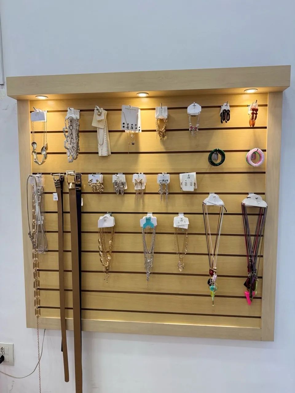 Painel canaletado com led