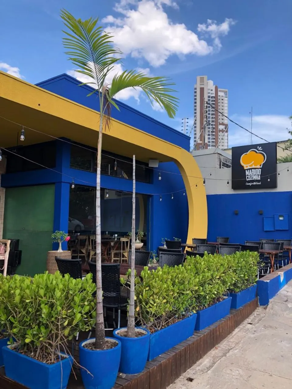 Restaurante Completo à Venda no Centro de Cuiabá - Porteira Fechada