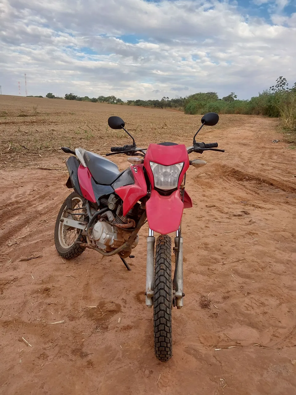 Bros 150 2013, vendo ou troco, documento de leilão.