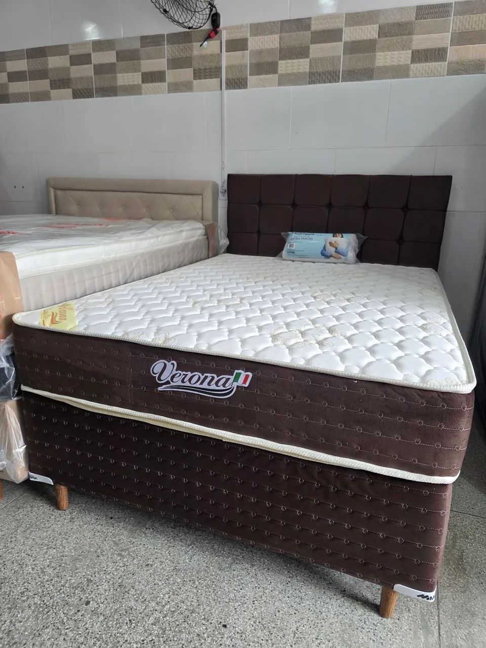 Cama box casal com molas ensacadas VERONA
