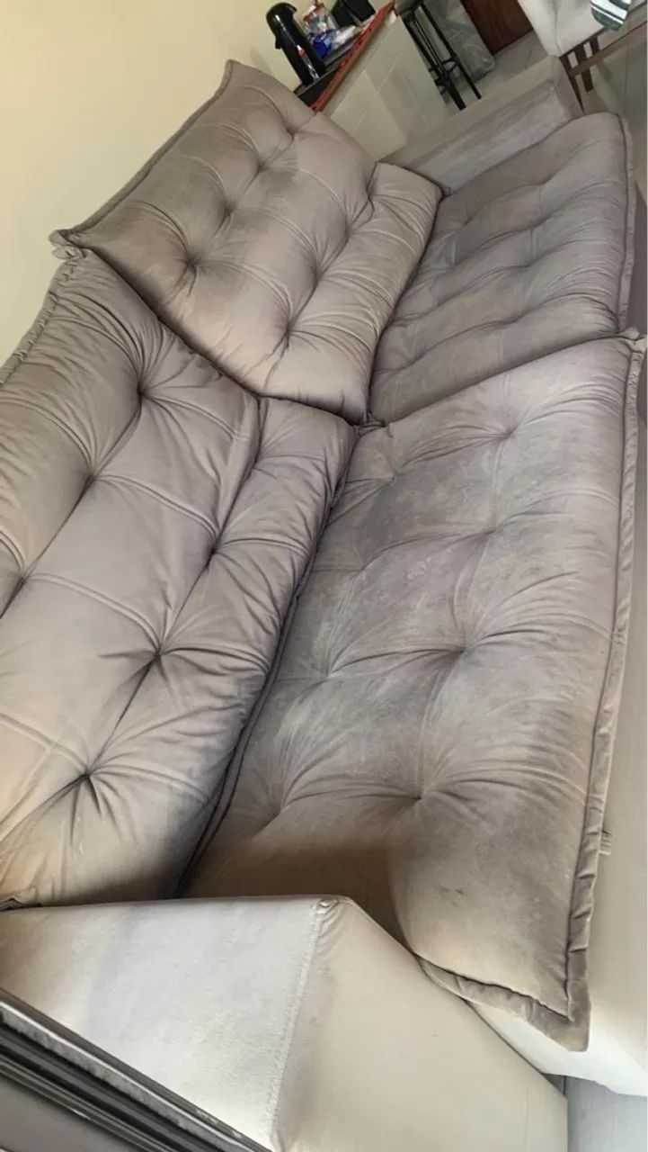 Sofá Cinza Confortável e Elegante - Foto 2
