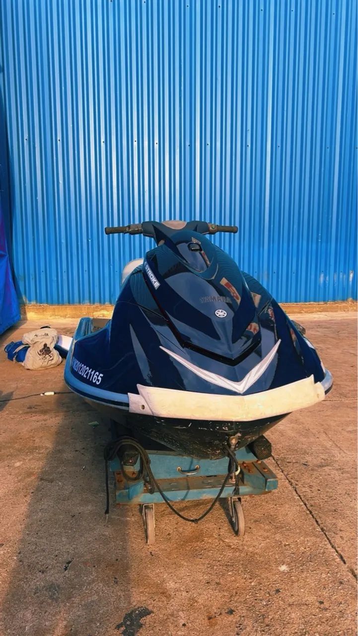 Envelopamento de Jetski - Proteja e Personalize o Seu Estilo!