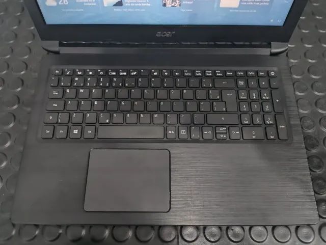 Notebook Acer: Intel dual core, 4gb, já com ssd. (aparelho muito bem conservado)64317907547394123
