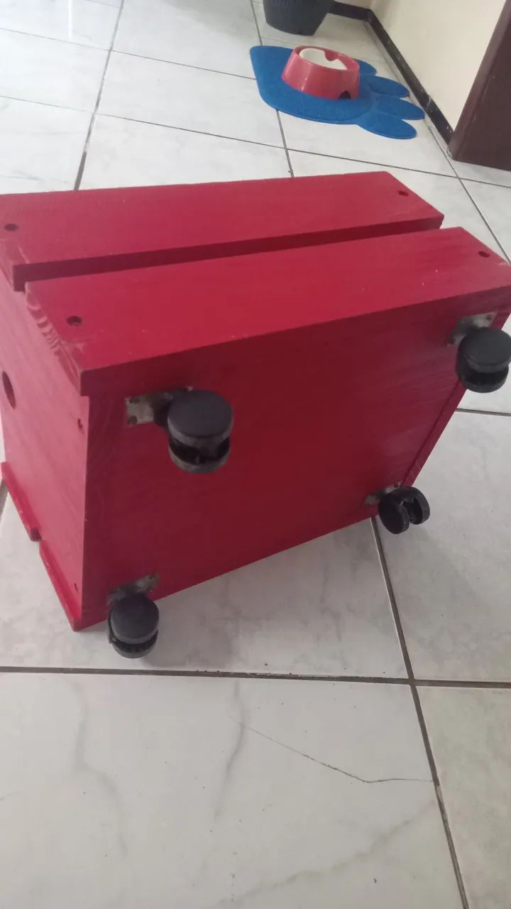 Caixa madeira organizadora brinquedos com rodizios - Foto 3