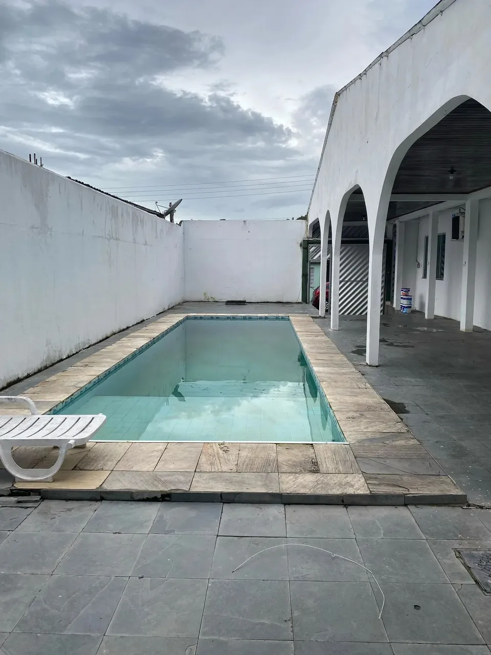 Mansão Com Suíte 4 quartos/Escritório/Piscina/Poço no Conj Ouro Verde Prox ao Supermercado