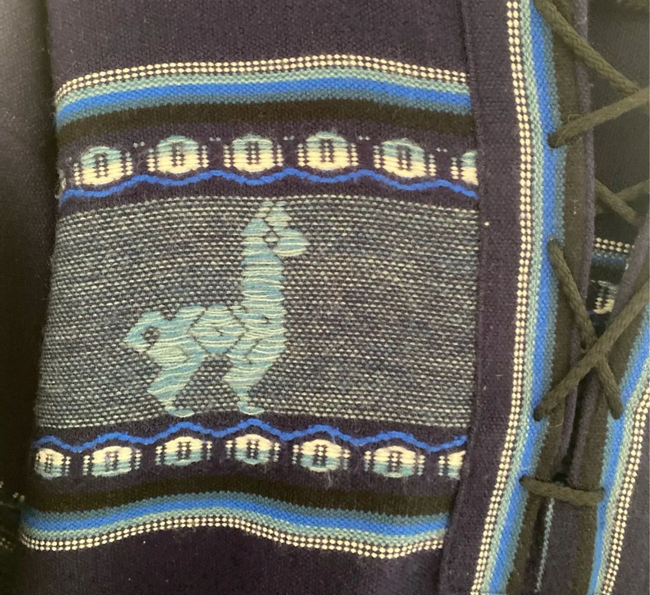 Casaco Peruano original com bordados éticos e Lhama - Foto 2