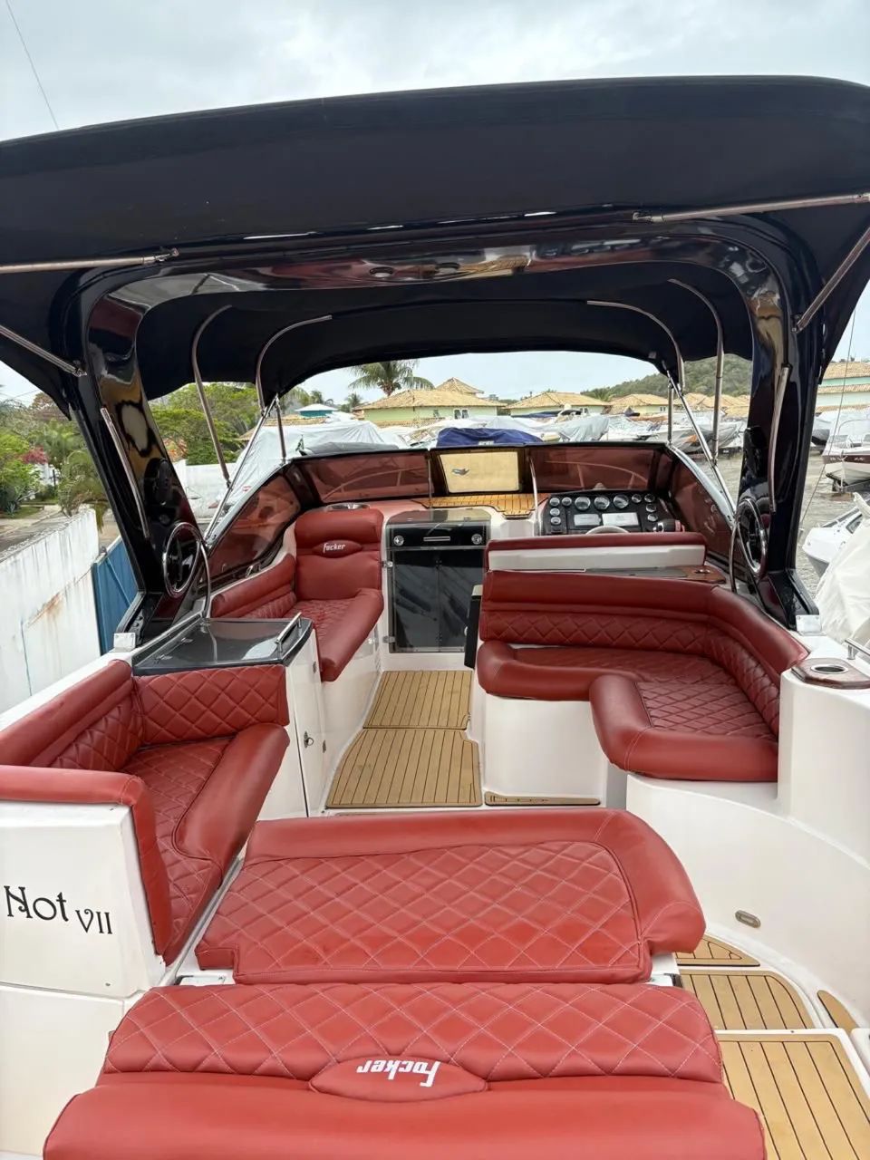 LANCHA COMPLETA, CONFORTÁVEL E PRONTA PARA NAVEGAR. - Foto 5