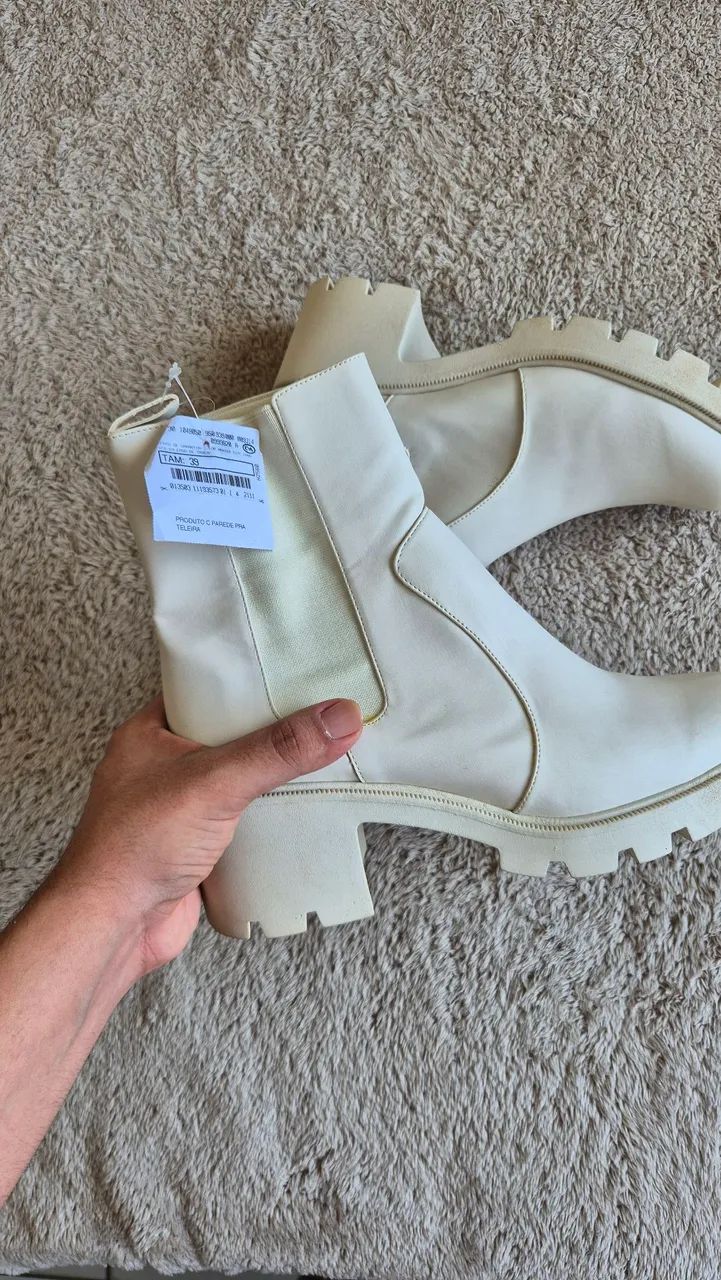 Bota Chelsea Tratorada Off-White salto baixo  - Foto 3