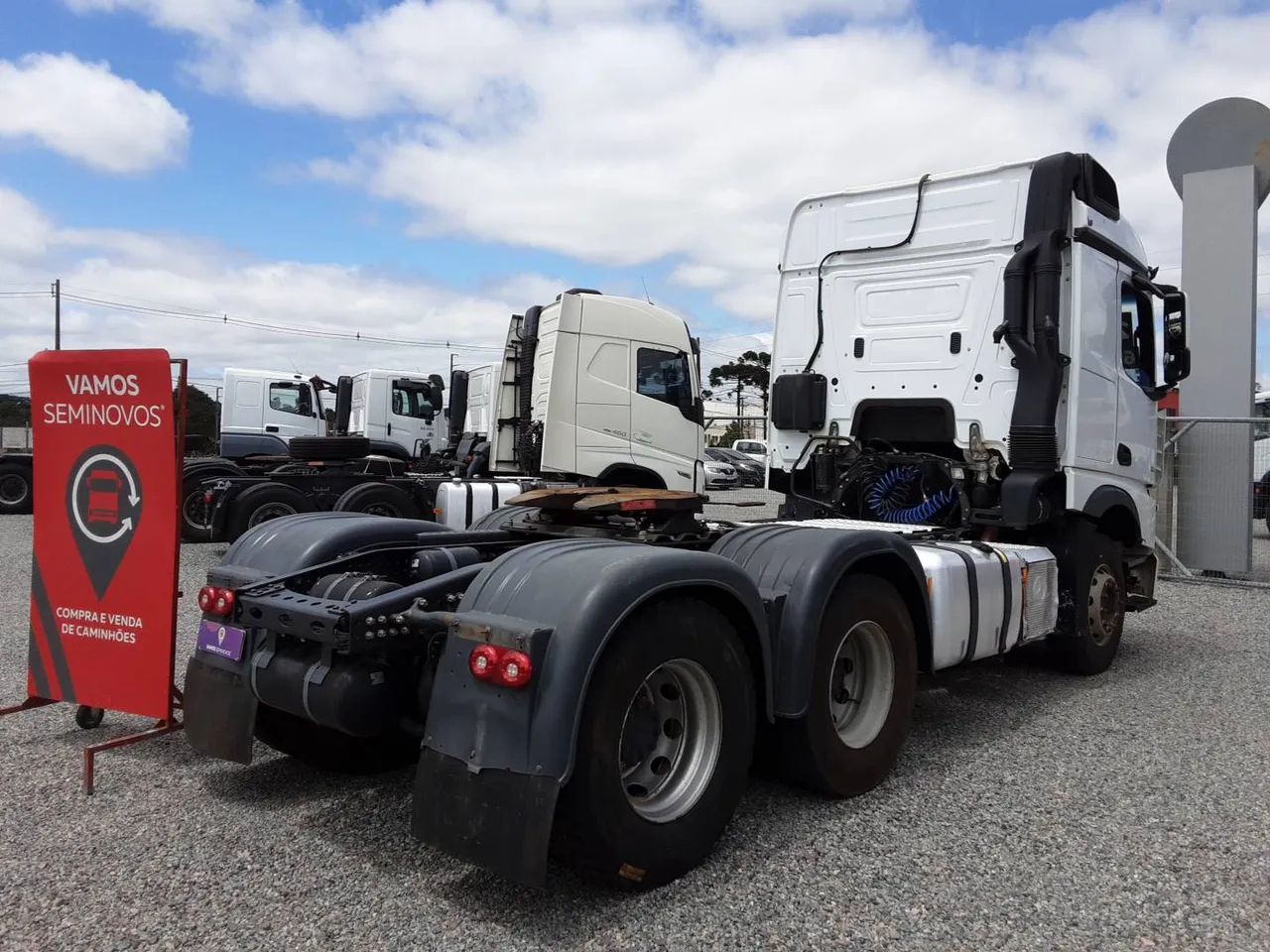 Mercedes-Benz Actros Actros 2651 MP5 LS 6x4 2p (diesel)(E5) 2022/2022 Vamos Seminovos Curi - Foto 4