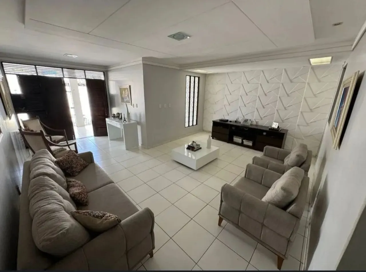 Casa Térrea com 4 Quartos e 185m² Jaguaribe - João Pessoa - PB