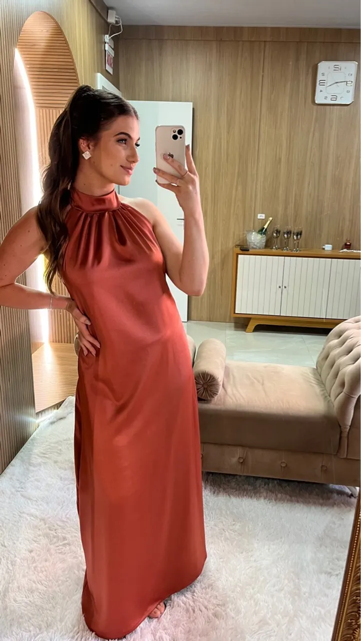 Vestido Longo Elegante Acetinado