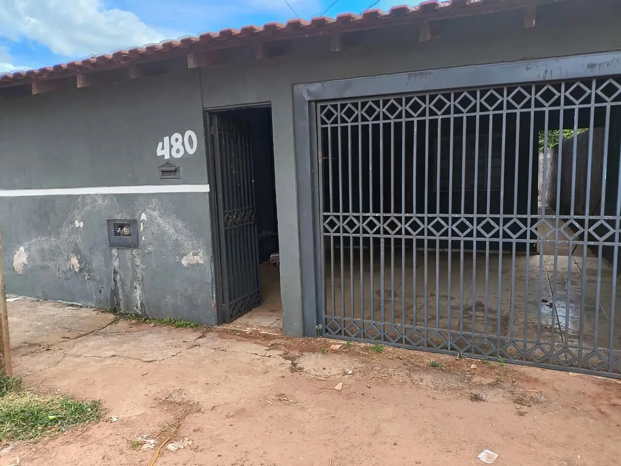 Térrea para venda tem 154 metros quadrados com 2 quartos em Guanandi II - Campo Grande - M