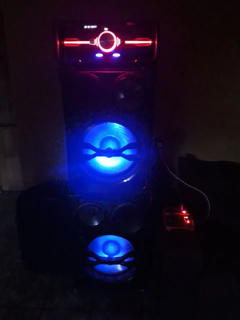 Mini System Sony com iluminação LED