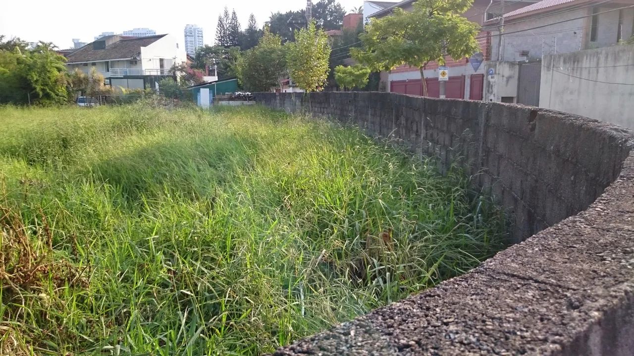Excepcional terreno de esquina com 675 m2 no Jardim Panorama - Foto 5