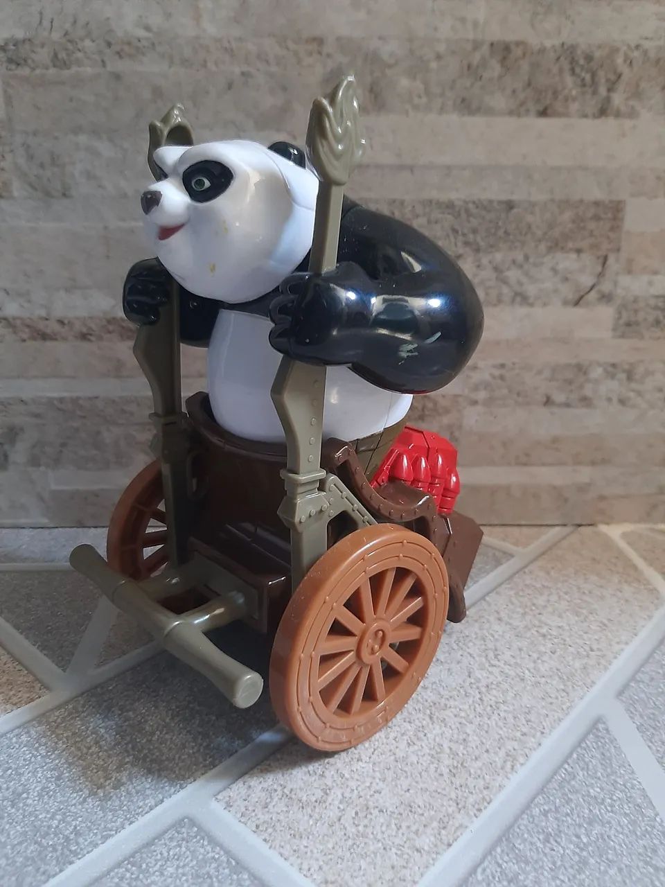 Boneco Po, Kung Fu Panda no Carrinho!