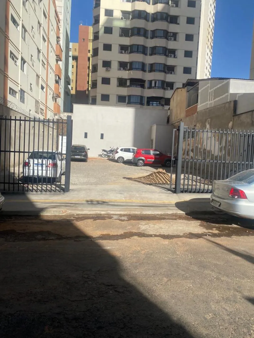 IMOVEL RESIDENCIAL E COMERCIAL
