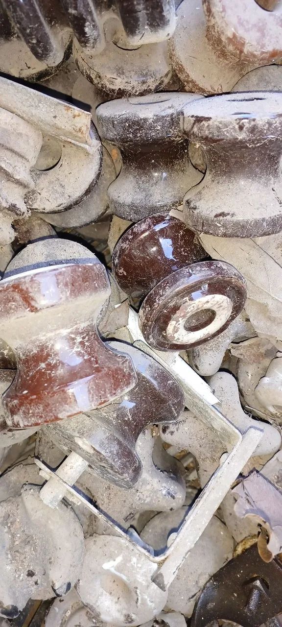 Lote de Isoladores Elétricos Antigos / R$10,00 cada  - Foto 2