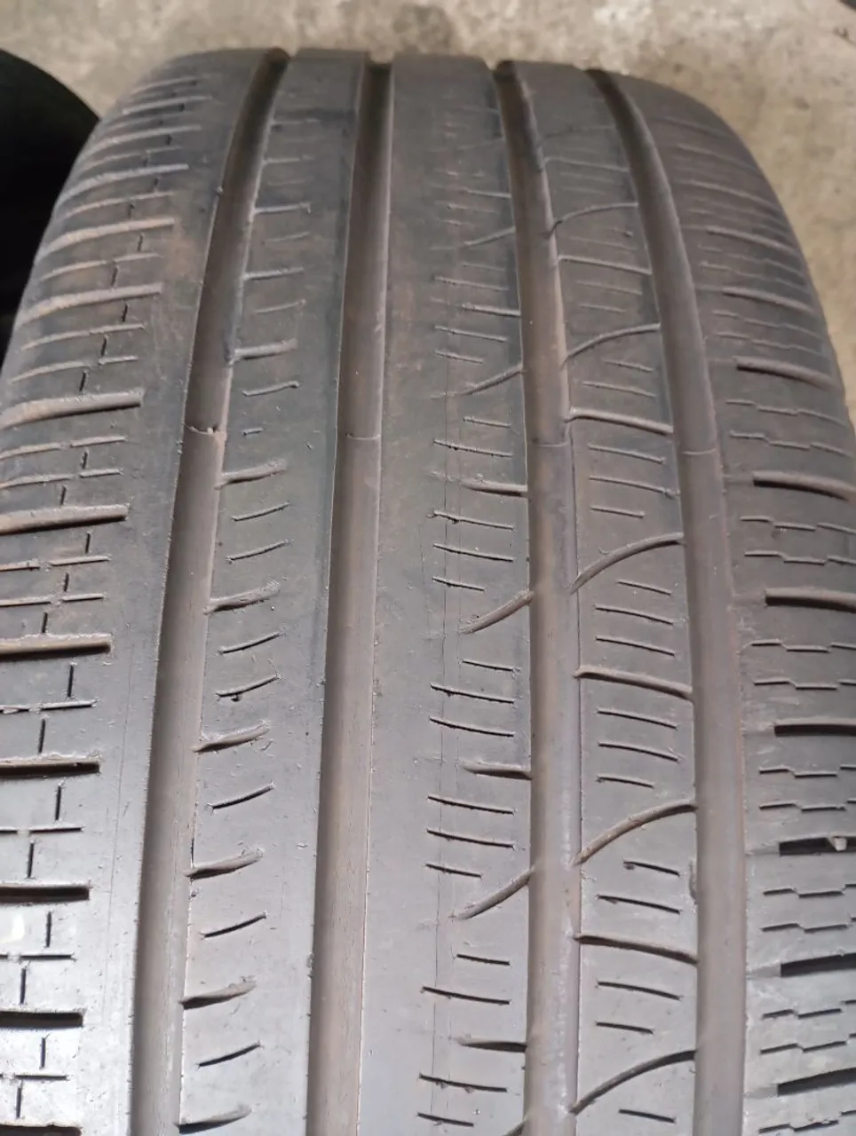 02 Pneus Pirelli Scorpion 255/55/19 Usado em Ótimo Estado pouco uso