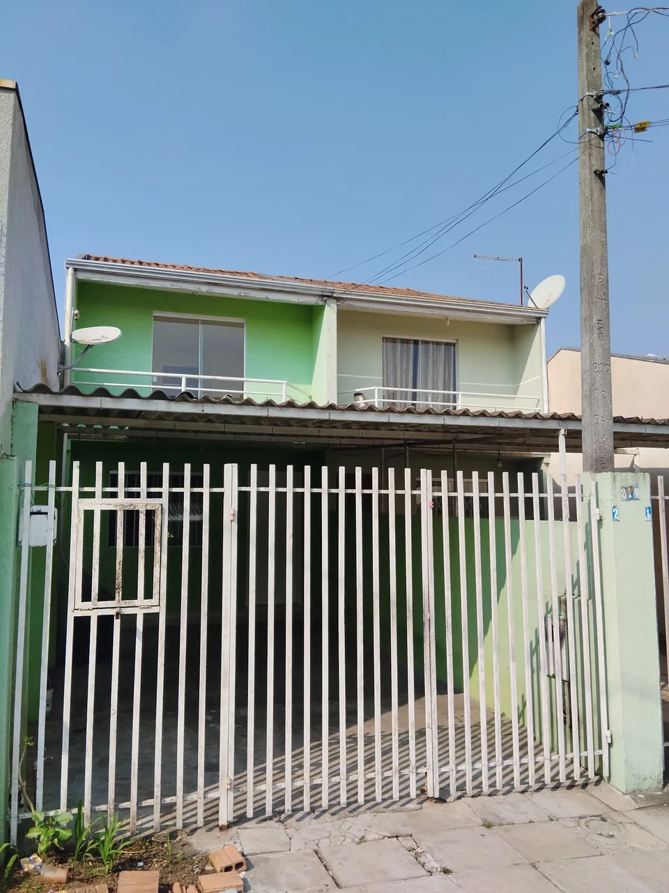 Excelente Sobrado com dois quartos no CIC Vitória Régia