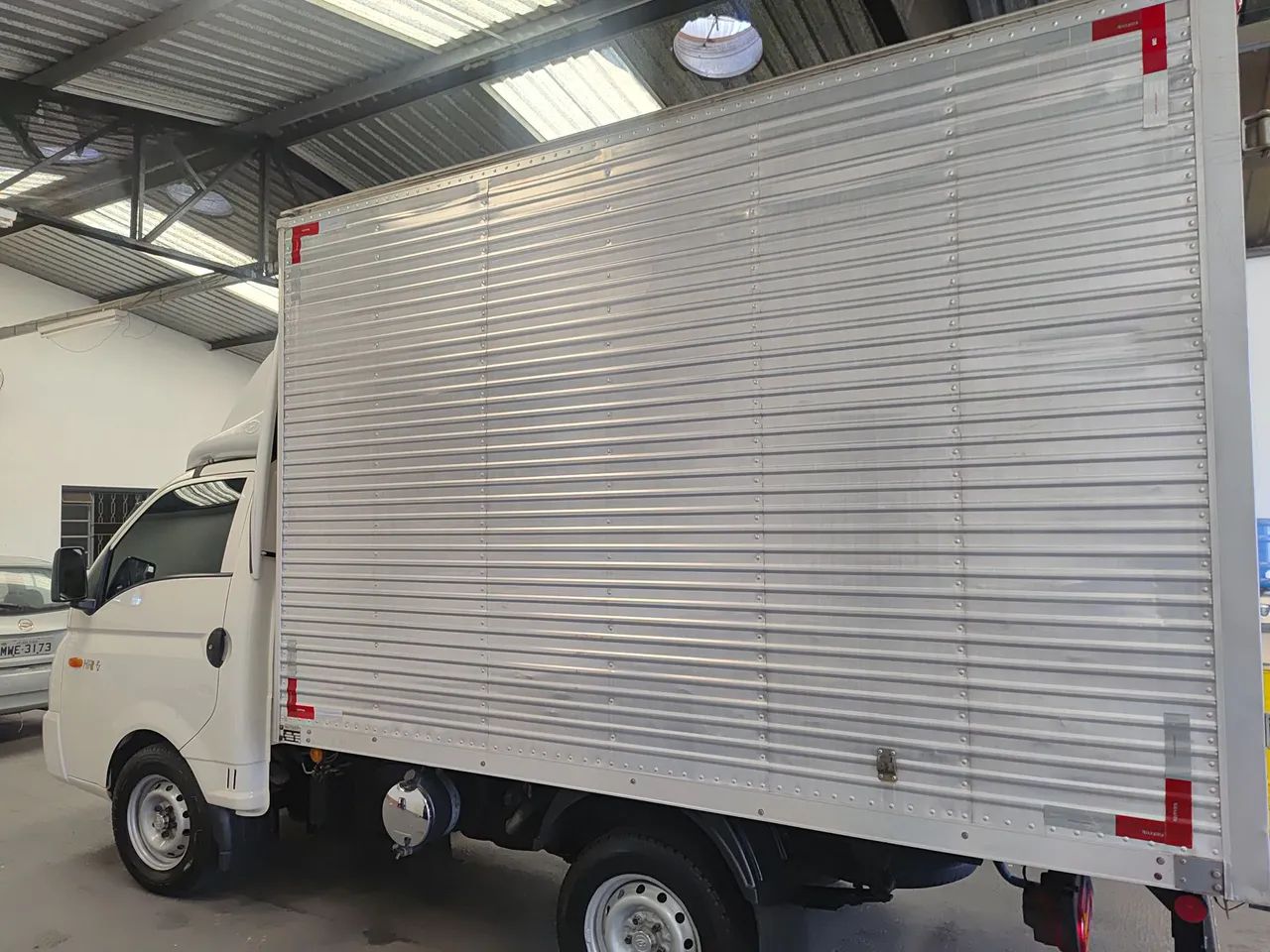 Caminhao HR 2014 - Foto 2