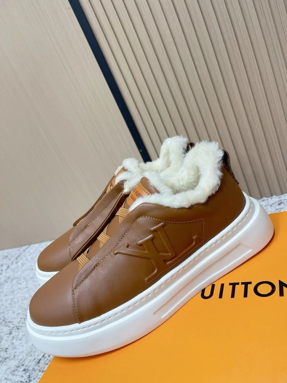 TÊNIS LOUIS VUITTON - LINHA ITALIANA 